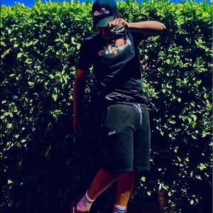 Meet your Posher, Joshua